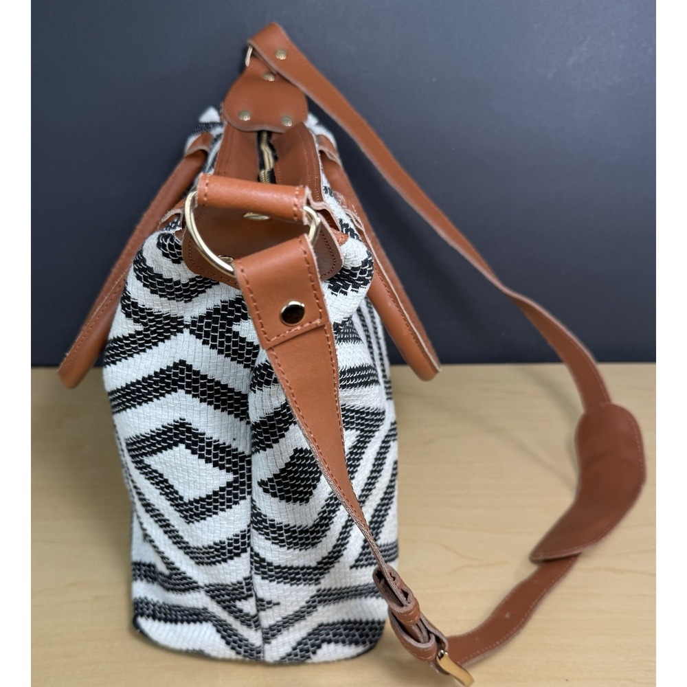 TRIBE ALIVE Large Canvas & Leather Crossbody‎ Handbag - Picture 4 of 16